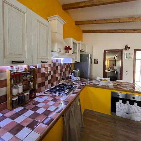 Nyaraló Con Giardino E Barbecue Dorgali